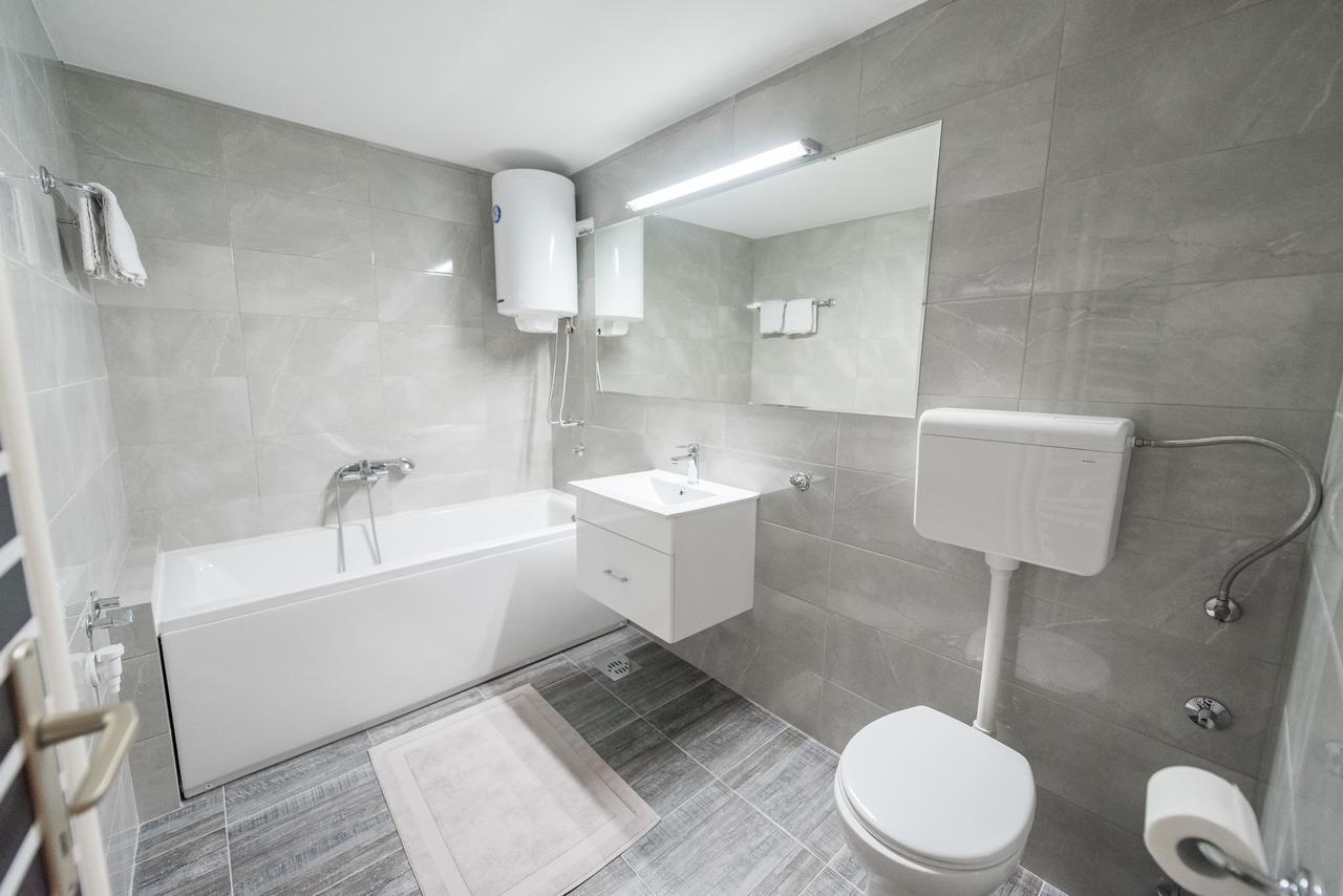 Apartment Marshall Resavska Belgrado Buitenkant foto